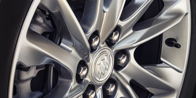 2022 Buick Enclave wheel
