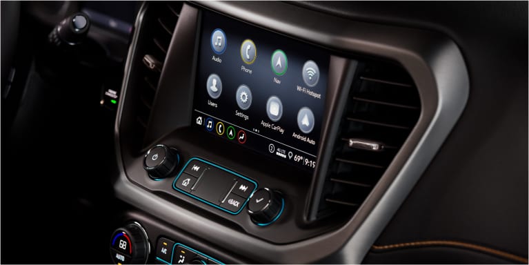 2023 GMC Acadia touchscreen controls